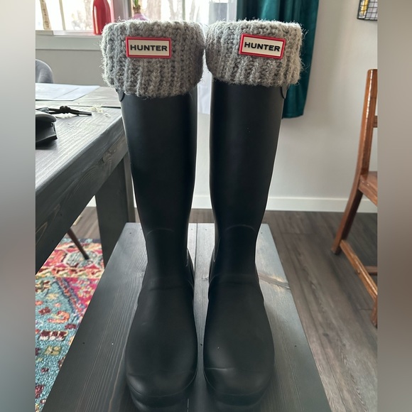 Black tall Hunter boots with socks - Picture 3 of 5